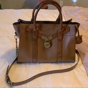 Michael Kors Nouveau Hamilton Pebbled Leather Purs